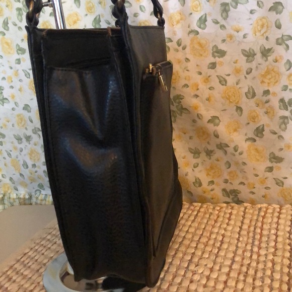 Relic - Picture 5 of 8